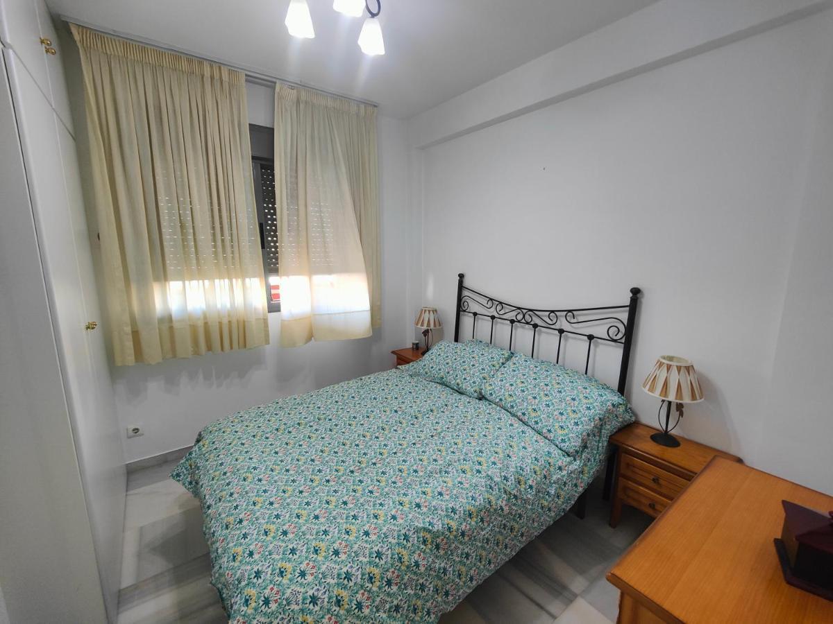Gran Apartamento Cerca De La Playa Con Piscina En El Centro Fuengirola Ngoại thất bức ảnh