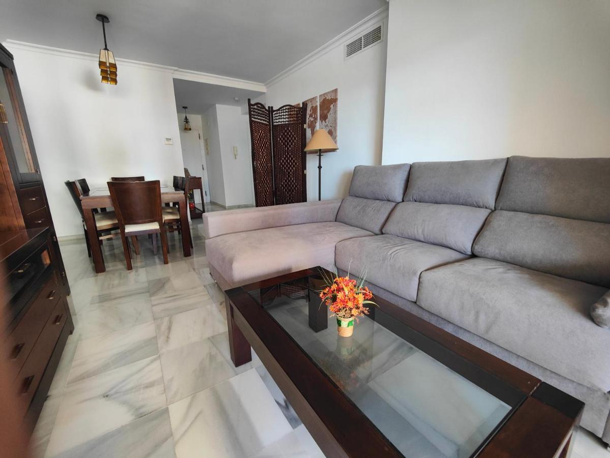 Gran Apartamento Cerca De La Playa Con Piscina En El Centro Fuengirola Ngoại thất bức ảnh